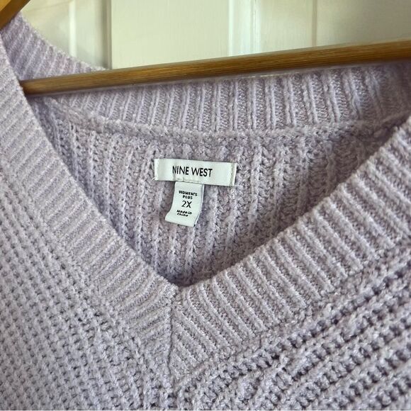 Nine West Purple V-Neck Sweater with Ribbed Knit - Picture 4 of 8